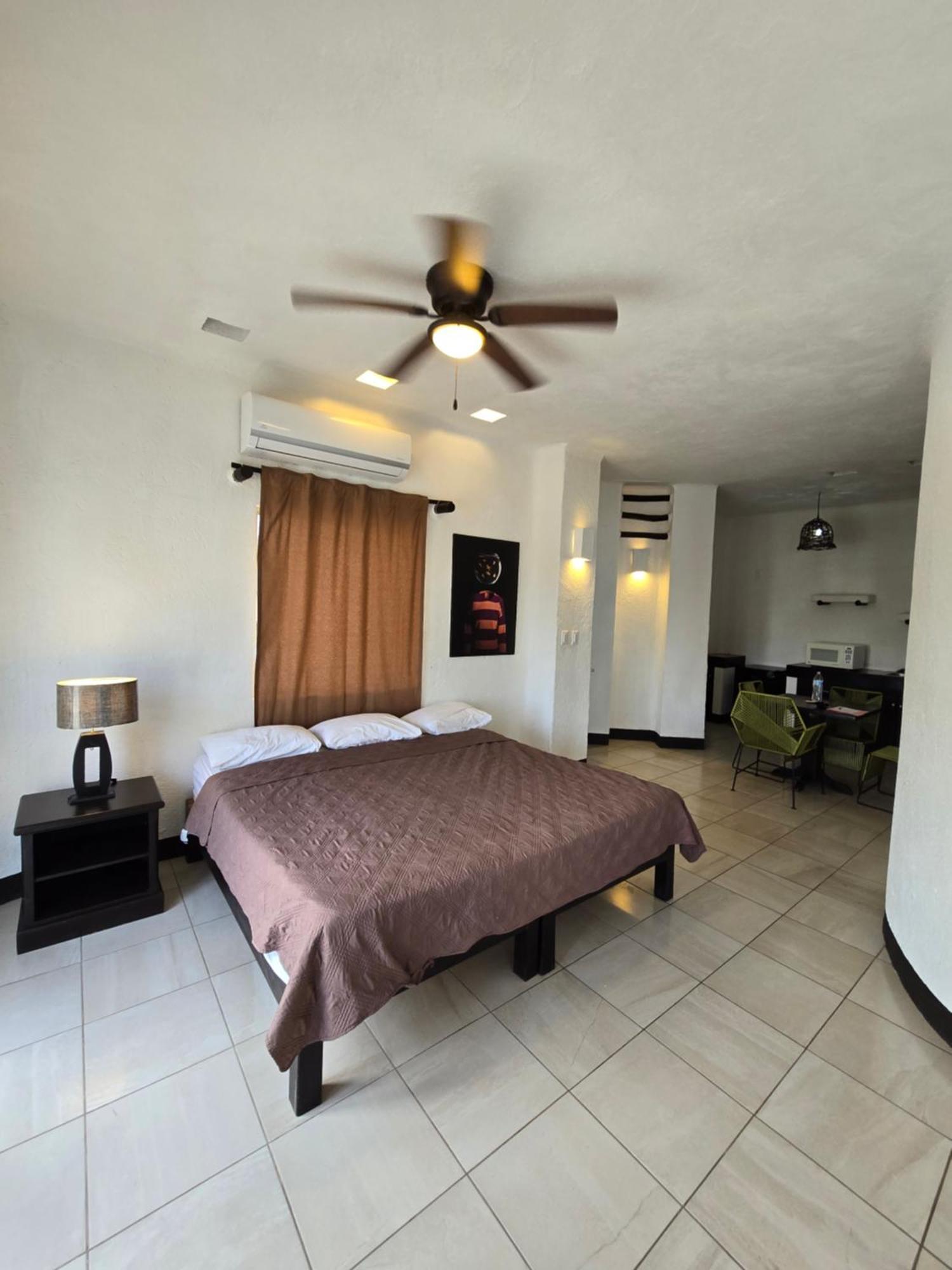 Hotel Villa Capricho Сьюдад-Мадеро Экстерьер фото